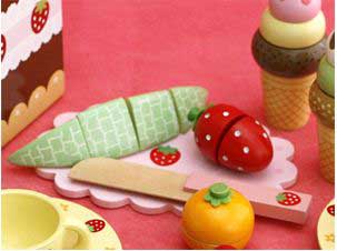 超可爱的木制草莓蛋糕玩具